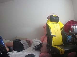 voyeurcam-sexy-little-ana-01