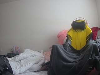 voyeurcam-sexy-little-ana-01 webcam model