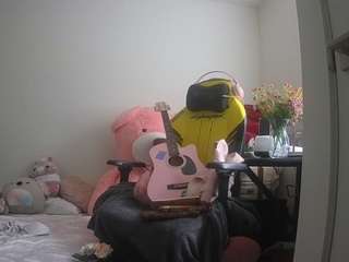 voyeurcam-sexy-little-ana-01