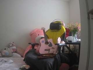 voyeurcam-sexy-little-ana-01