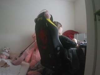 voyeurcam-sexy-little-ana-01