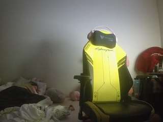 voyeurcam-sexy-little-ana-01