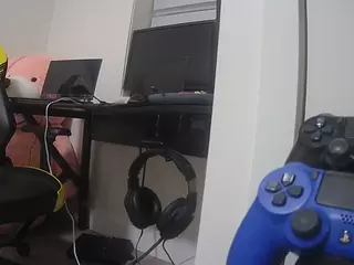 voyeurcam sexy little ana's Live Sex Cam Show