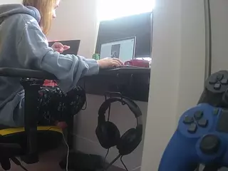 voyeurcam sexy little ana's Live Sex Cam Show