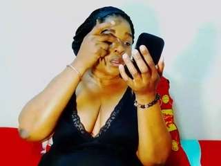 cocoflames75's CamSoda show and profile