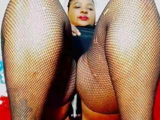 Live cam show with CocoFlames75
