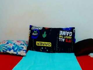Live cam show with CocoFlames75