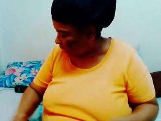 Live cam show with CocoFlames75