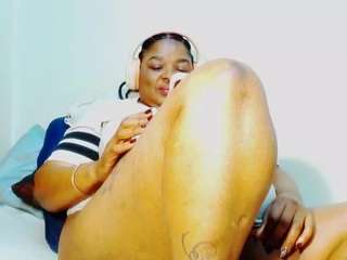 CocoFlames75 live webcam show