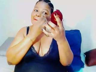 CocoFlames75 live webcam show