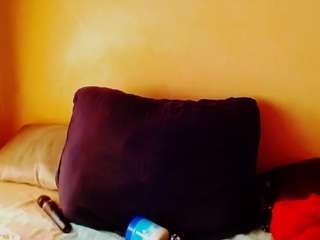 CocoFlames75 live webcam show