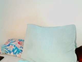 Live cam show with CocoFlames75
