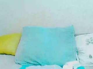 CocoFlames75 live cam preview