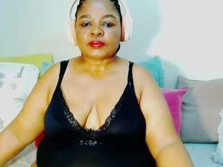 CocoFlames75 live cam preview