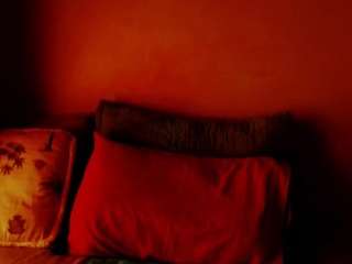 CocoFlames75 live cam preview