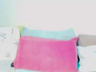 CocoFlames75 live cam preview