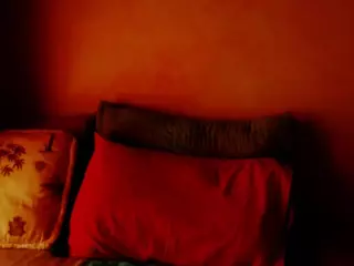 Live cam show with CocoFlames75 - Mature on WildCum