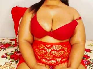 divinebooty93