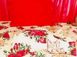 divinebooty93 Live Webcam on CamSoda