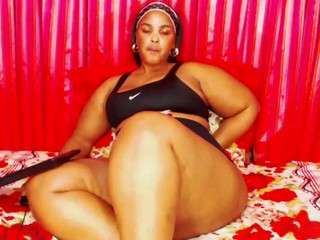 divinebooty93 live cam profile