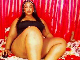 divinebooty93 live cam profile