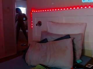 lusciouslipst from camsoda