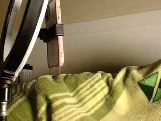 lusciouslipst's CamSoda show and profile