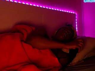 LusciousLipsT live cam