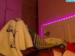 Live cam show with LusciousLipsT