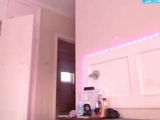 lusciouslipst's live room