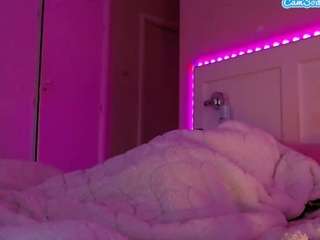 lusciouslipst live webcam show