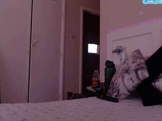 lusciouslipst live webcam show