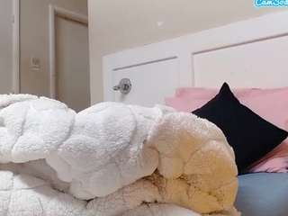 lusciouslipst live webcam show