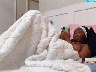 lusciouslipst live webcam show