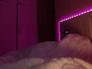 lusciouslipst live webcam show