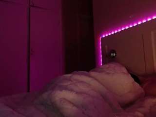 lusciouslipst live webcam show