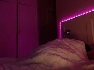 lusciouslipst live webcam show