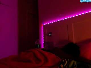 lusciouslipst live webcam show