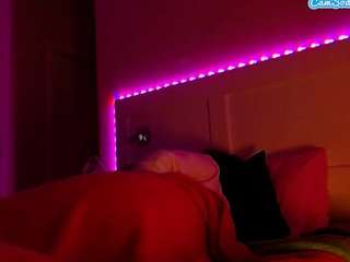 LusciousLipsT live cam