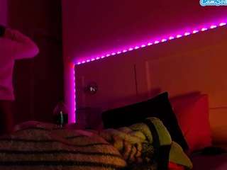 lusciouslipst live webcam show