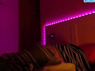 lusciouslipst's live room