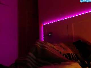 lusciouslipst live webcam show