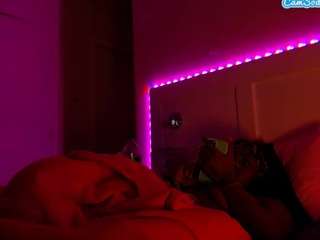 lusciouslipst live webcam show