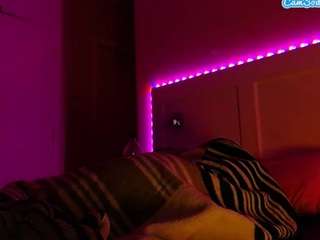 lusciouslipst live webcam show