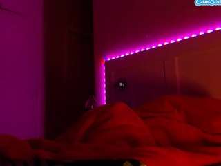 lusciouslipst live webcam show