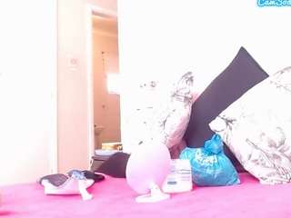 lusciouslipst live webcam show