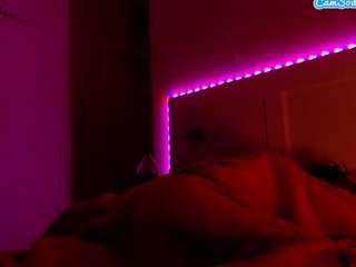 lusciouslipst live webcam show