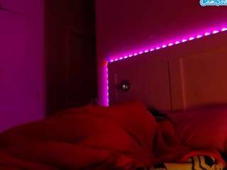 lusciouslipst live webcam show