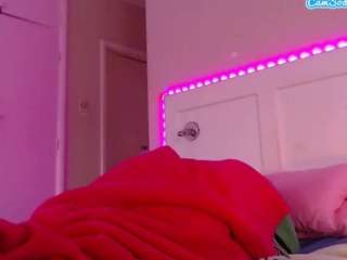 lusciouslipst live webcam show