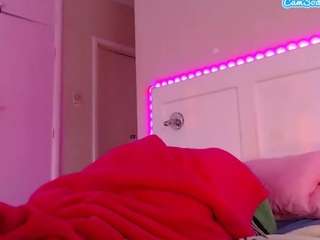 lusciouslipst live webcam show